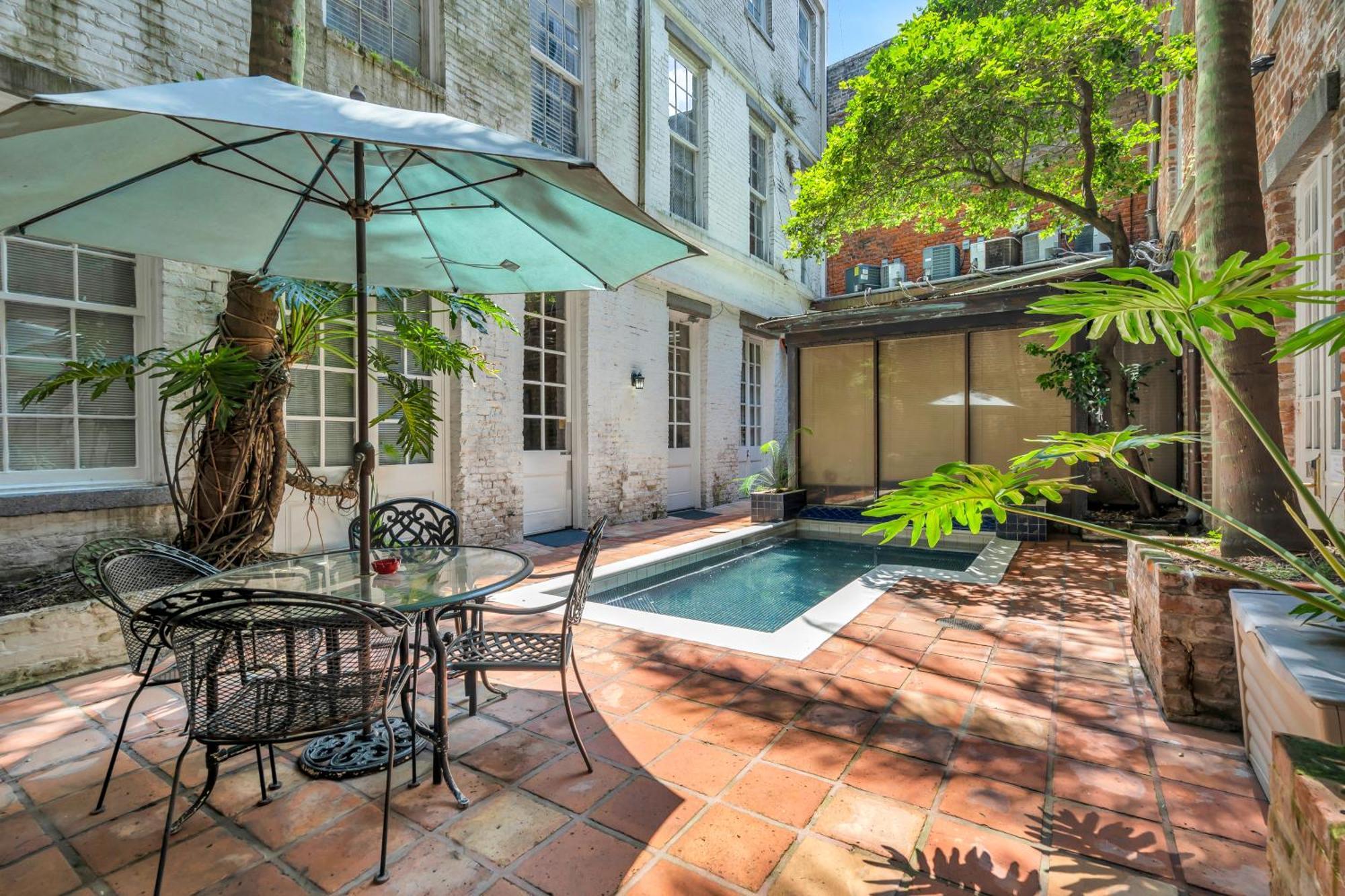 Hotel De L'Eau Vive New Orleans Exteriör bild